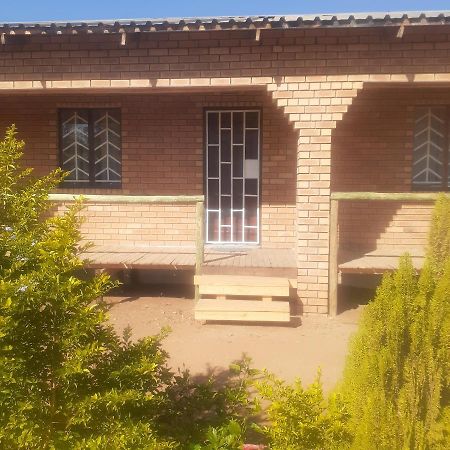 Sunshinevibe Guest House Kasane Bagian luar foto