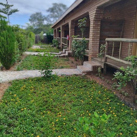 Sunshinevibe Guest House Kasane Bagian luar foto